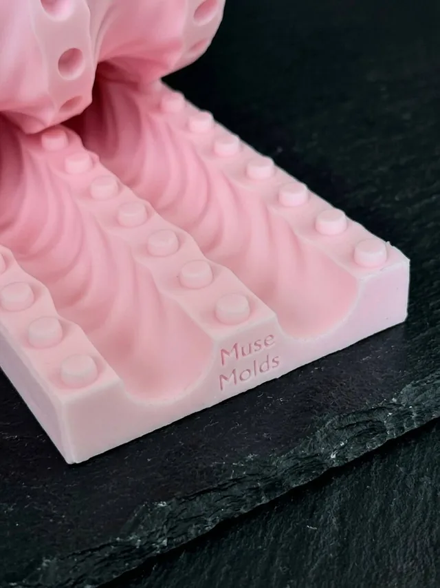 Muse Molds branding close-up on silicone mold